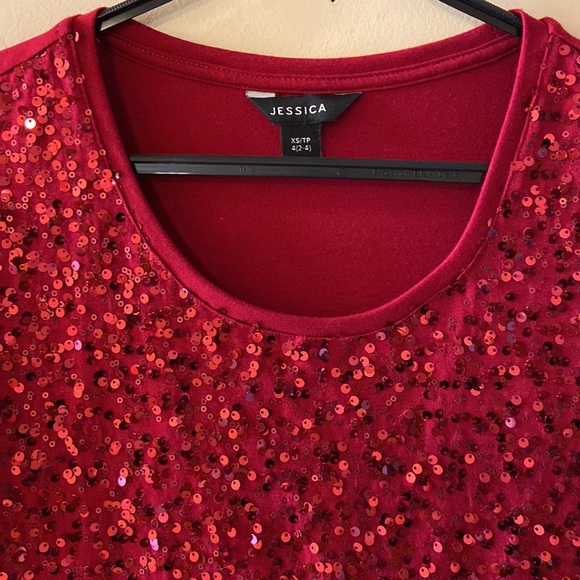 Jessica dark red with sequins t-shirt size XS - Picture 2 of 5